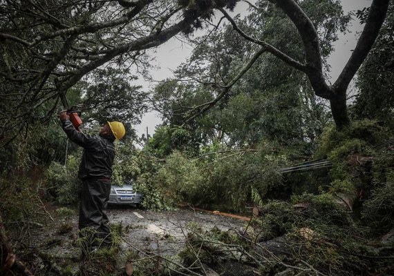 Passagem de ciclone no Rio Grande do Sul já causou morte de 13 pessoas