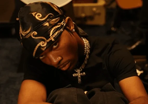 Rapper D4vd teria mantido cadáver da ex-namorada congelado por meses