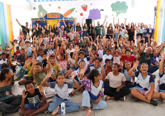 Crianças de escola municipal de Arapiraca aprendem sobre tratamento da água em ação educativa