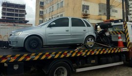 Veículos são removidos por estacionamento irregular em Maceió