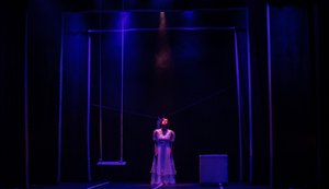 Monólogo “A Infância da Inocência” retorna aos palcos com apresentação no Theatro Homerinho