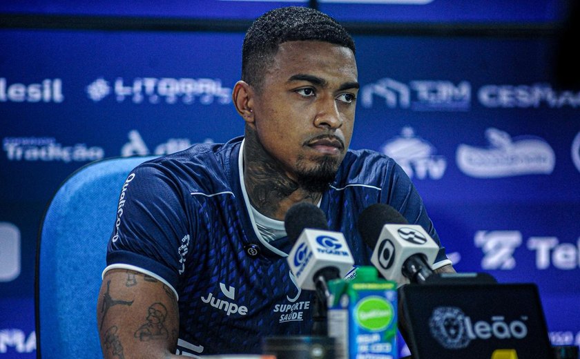 Yago Oliveira é apresentado no CSA e mira acesso à Série C