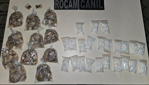 Polícia Militar apreende drogas e recupera moto no interior