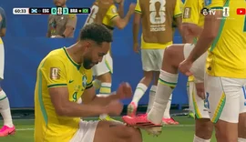 Brasil vence a Escócia por 3 a 0 e avança às oitavas de final na liderança do Grupo C
