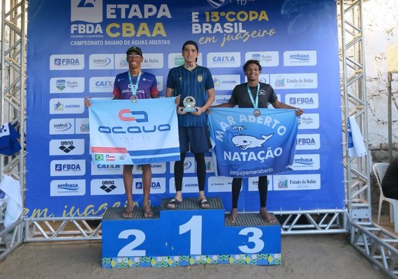 Alagoano Felipe Knowles sobe ao pódio nacional em travessia de 4 km na Bahia