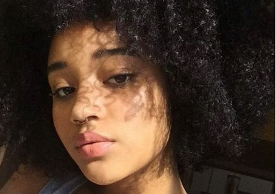 Atriz de Jogos Vorazes assume ser gay: 'Estou tão feliz'