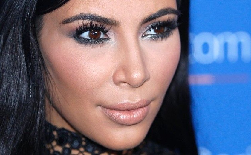 Kim Kardashian está traumatizada e reclusa após assalto a mão armada em Paris