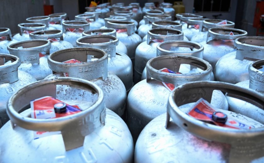 Governo do Brasil edita MP, Projeto de Lei e decretos para conter impacto da guerra sobre os combustíveis