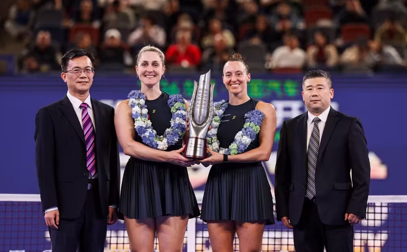Luisa Stefani e Gabriela Dabrowski são campeãs do WTA 1000 de Wuhan