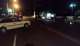 Carro de passeio colide contra motocicleta que fazia conversão na rodovia AL-101 Norte