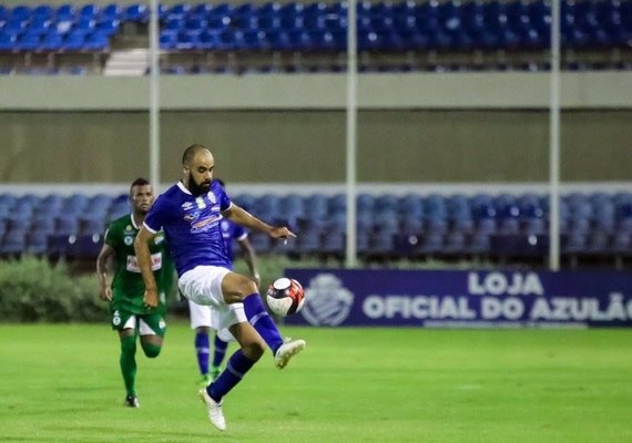 CSA decide a partida contra o Coruripe no primeiro tempo e vence por 3 a 0