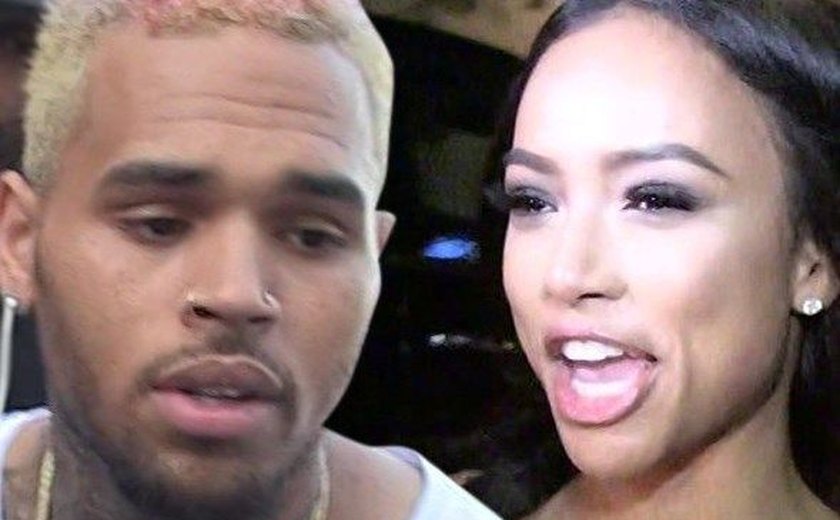 Ex acusa Chris Brown de ameaçá-la de morte e consegue ordem judicial contra ele