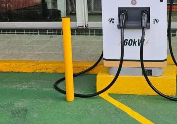 BR Super Carga instala seu primeiro carregador rápido para veículos elétricos em Arapiraca