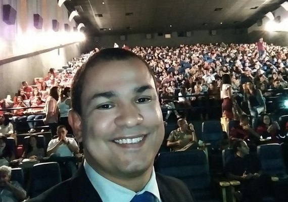 Policial Federal transforma técnica pessoal em método que aprova concurseiros em tempo recorde