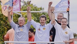 Em Maragogi, Haddad elogia Renan e avanços na Educação