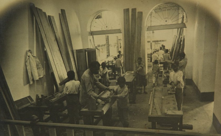 Jornalista da Tribuna Independente revisita em livro memórias dos campi Maceió e Satuba do Ifal