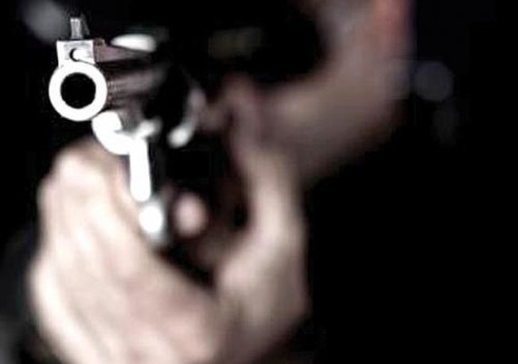 Homem executa ex-namorada de 17 anos perto de escola em Campestre
