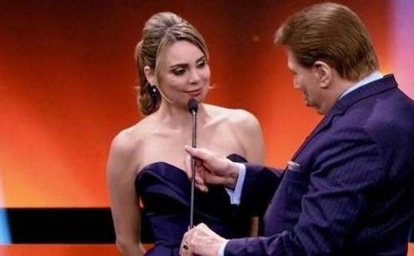 Silvio Santos dá 'bronca' em Sheherazade e diz que não quer opiniões políticas no SBT