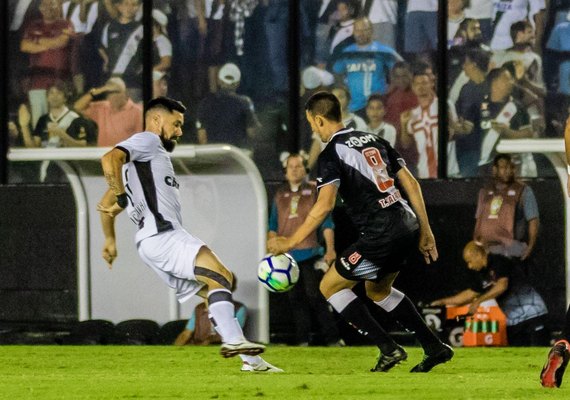 Com São Januário cheio, Vasco fica no 1 a 1 com Ceará