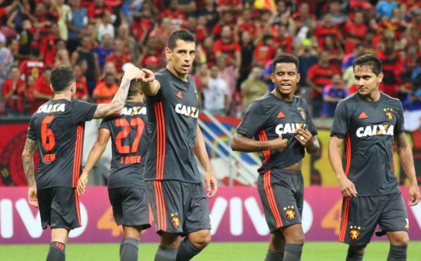 Leão embalado: Diego Souza marca no sétimo jogo e Sport vence a Chapecoense