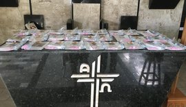 Paróquia de São Miguel faz ação no Cemitério São Luiz