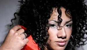 Ex-atriz da Globo diz que vai morar na rua e desaparece em São Paulo