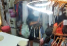 Câmeras flagram grupo de meninas furtando roupas em loja no Centro de Arapiraca