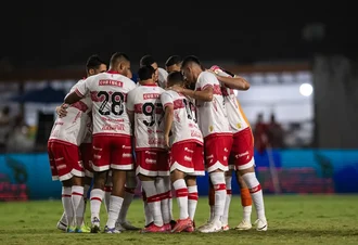 CBF define arbitragem e VAR para duelo entre Fortaleza e CRB