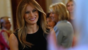 Melania é mais popular nos EUA do que Donald Trump, segundo pesquisa