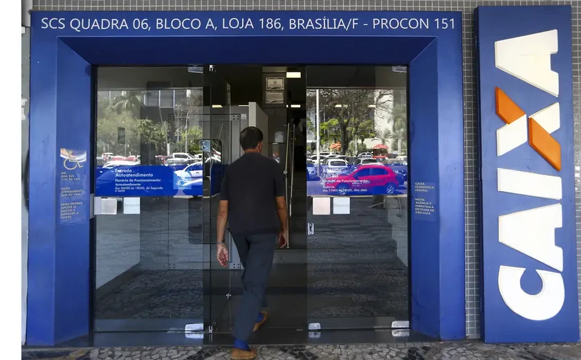 Bancos voltam a funcionar normalmente nesta quinta-feira