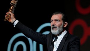 Antonio Banderas relata ter sofrido ataque cardíaco em janeiro