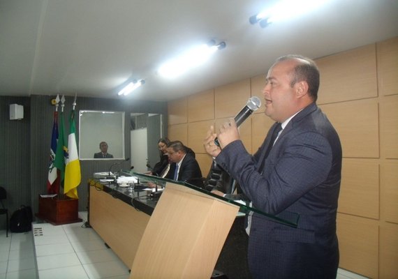 Vereadores retomam atividades e cobram ações de Rogério Teófilo