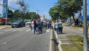 Enfermagem do Hospital Veredas retoma atos cobrando atrasos de repasses