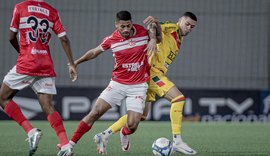 De virada, CRB derrota Brusque, garante 1ª vitória fora de casa e deixa o Z4