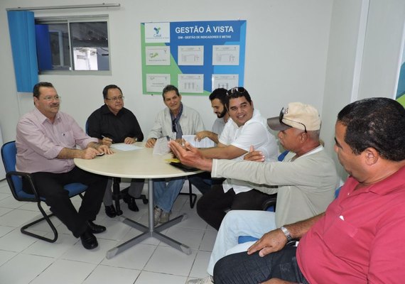 Casal estuda alternativas para abastecer parte alta do bairro de Ipioca