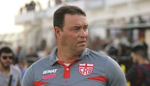 Comitê do CRB confirma renovação com o técnico Roberto Fernandes