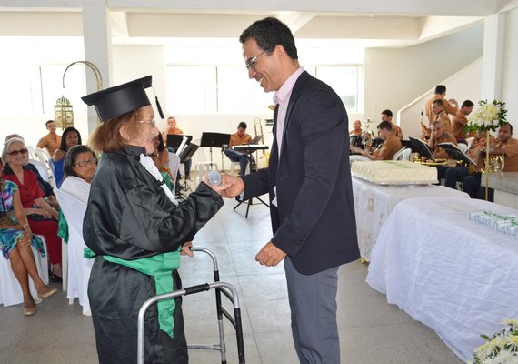 Universidade Aberta à Terceira Idade da Uncisal beneficia 2 mil pessoas em 18 anos