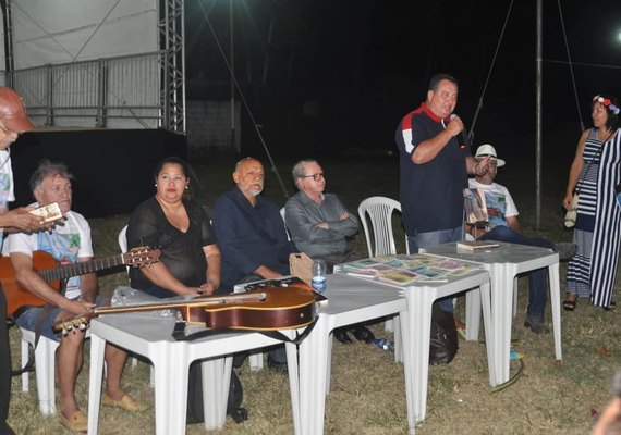 Ator de cinema e TV  enaltece Festival Literário ocorrido no Norte de AL