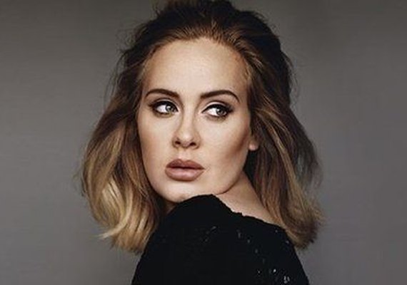 Cantora Adele lesiona cordas vocais e pode abandonar a carreira