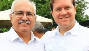 Marx Beltrão presta homenagem a Rogério Teófilo