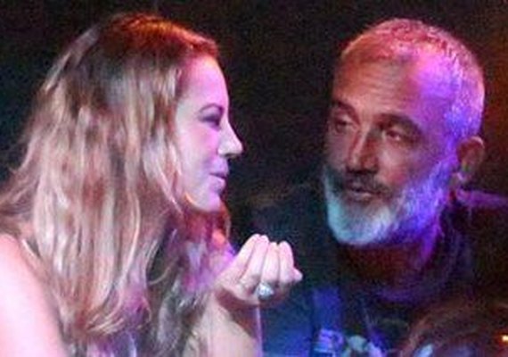 Paolla Oliveira está noiva de Rogério Gomes, diretor de 'A Força do Querer'