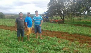 Agricultores de Igaci vibram com apoios recebidos até da natureza