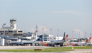 Número de voos extras pelo país ultrapassa 4,2 mil nas férias de julho