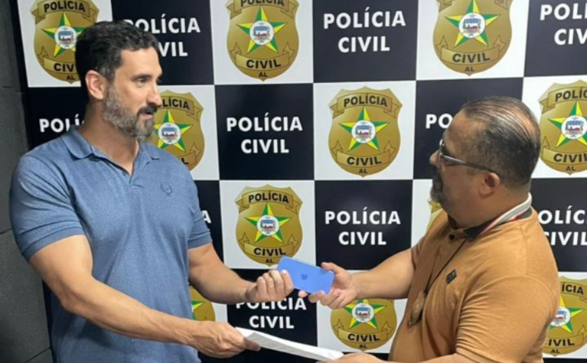 PC/AL recupera aparelho celular furtado em show e devolve à vítima