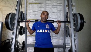 Sheik tenta se reaproximar do Corinthians; diretoria descarta retorno