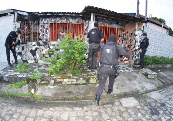 Polícia deflagra operação conjunta na parte alta de Maceió