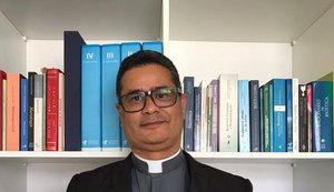 Padre lança livro sobre o passado de Maragogi