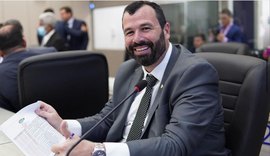 Fernando Hollanda comprova atuação na Câmara Municipal de Maceió