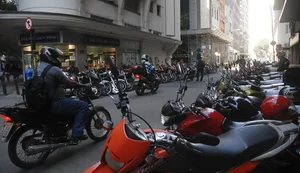 Mais da metade dos proprietários de motocicleta não têm habilitação