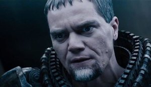 Ator de 'Batman vs Superman' admite em site que dormiu quando assistiu ao filme